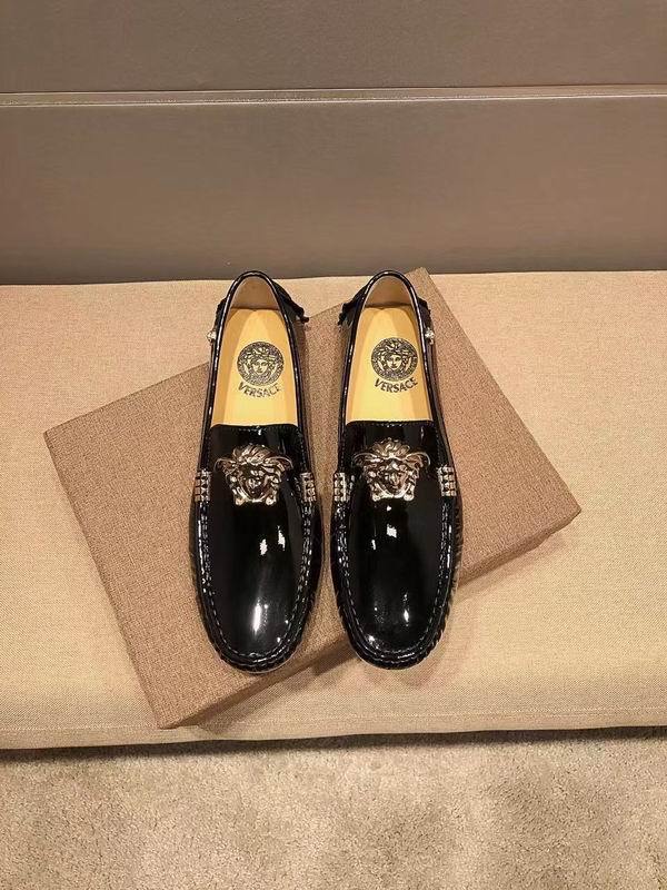 Versace Men's Shoes 550